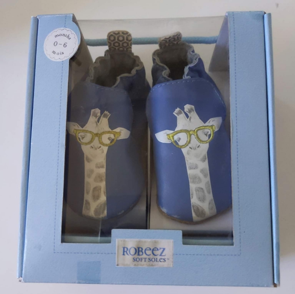 Barely worn Robeez giraffe soft sole shoes